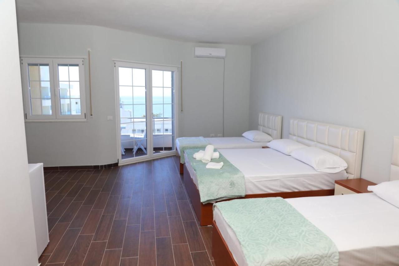Ryan'S Hotel Shëngjin Dış mekan fotoğraf